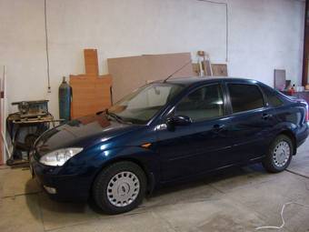 2003 Ford Focus Photos