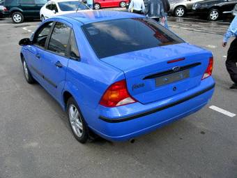 2003 Ford Focus Photos