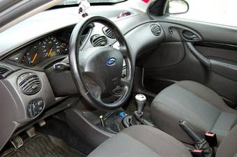 2003 Ford Focus Pictures