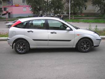 2003 Ford Focus Photos