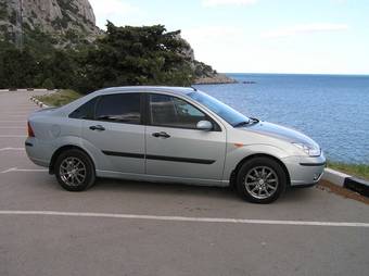 2003 Ford Focus Photos