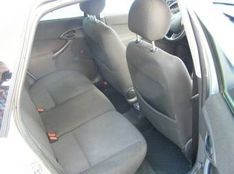 2003 Ford Focus Photos