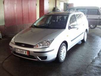 2004 Ford Focus Photos