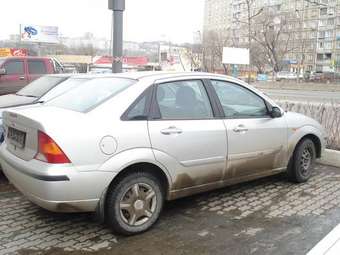 2004 Ford Focus Photos