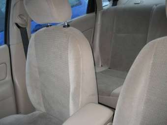 2004 Ford Focus Photos