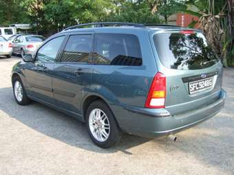 2004 Ford Focus Pictures