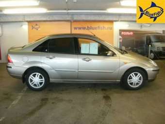 2004 Ford Focus Pictures