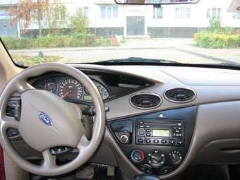 2004 Ford Focus Pics