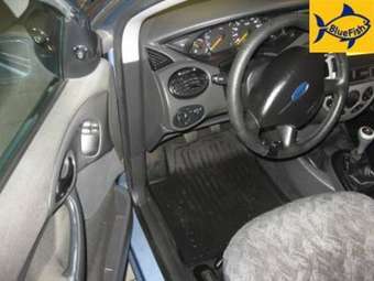 2004 Ford Focus Images