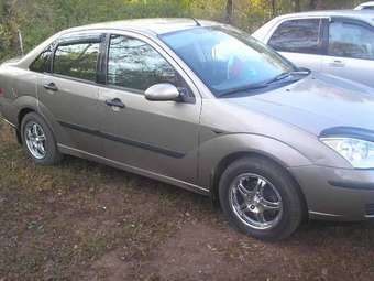 2004 Ford Focus Pictures