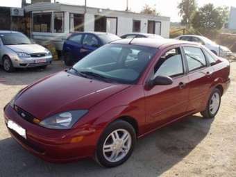 2004 Ford Focus Pictures