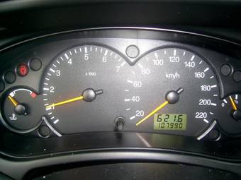 2004 Ford Focus Photos