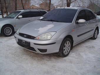 2004 Ford Focus Photos