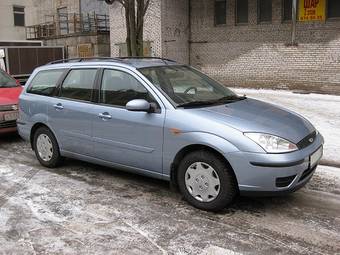 2004 Ford Focus Photos