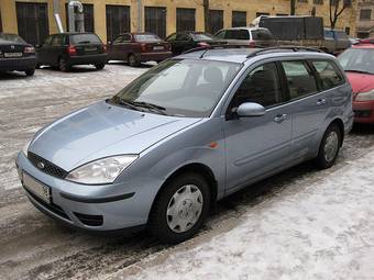 2004 Ford Focus Pictures