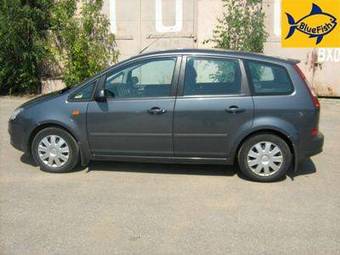2004 Ford Focus Pics