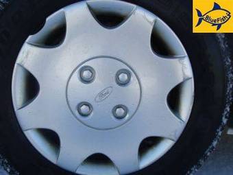 2004 Ford Focus Pics