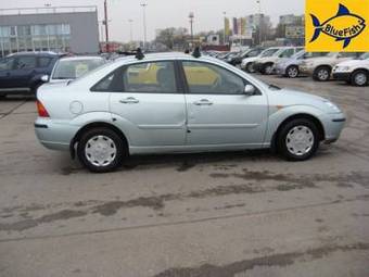 2004 Ford Focus Images