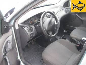 2004 Ford Focus Pictures