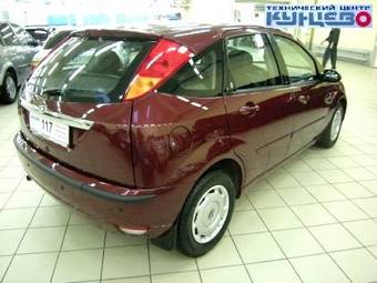 2004 Ford Focus Pictures
