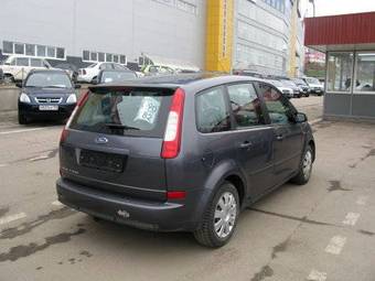 2004 Ford Focus Pics