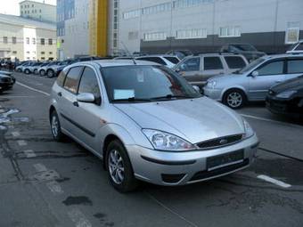 2004 Ford Focus Photos