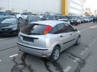 2004 Ford Focus Photos
