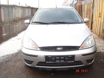 2004 Ford Focus Photos