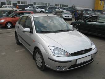 2004 Ford Focus Photos