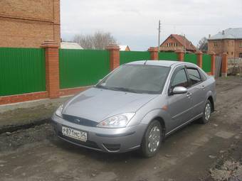 2004 Ford Focus Images
