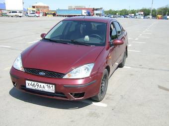 2004 Ford Focus Photos
