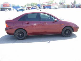 2004 Ford Focus Wallpapers