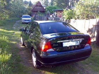 2004 Ford Focus Photos