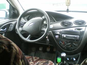2004 Ford Focus Wallpapers