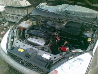 2004 Ford Focus Photos