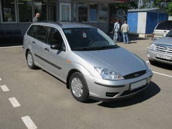 2004 Ford Focus Photos
