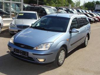 2004 Ford Focus Photos