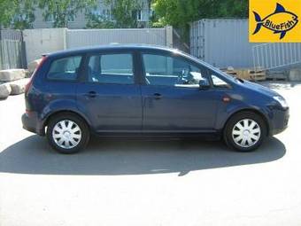 2004 Ford Focus Photos