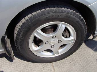 2004 Ford Focus Photos
