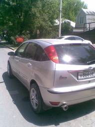 2004 Ford Focus Photos