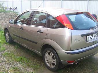 2004 Ford Focus Pics