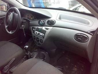2004 Ford Focus Pictures