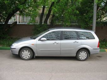 2004 Ford Focus Pictures