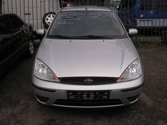 2004 Ford Focus Photos