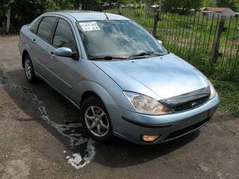 2004 Ford Focus Photos