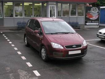 2004 Ford Focus Photos
