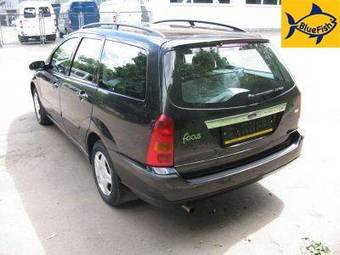2004 Ford Focus Pics