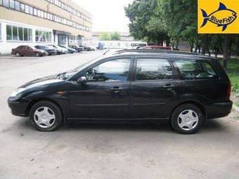 2004 Ford Focus Pictures