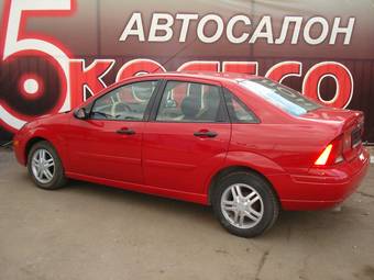 2004 Ford Focus Pictures