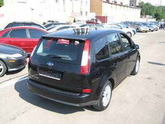 2004 Ford Focus Pics